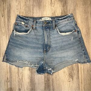 Abercrombie And Fitch‎ The Mom Shorts High Rise Curve Love Size 28/6